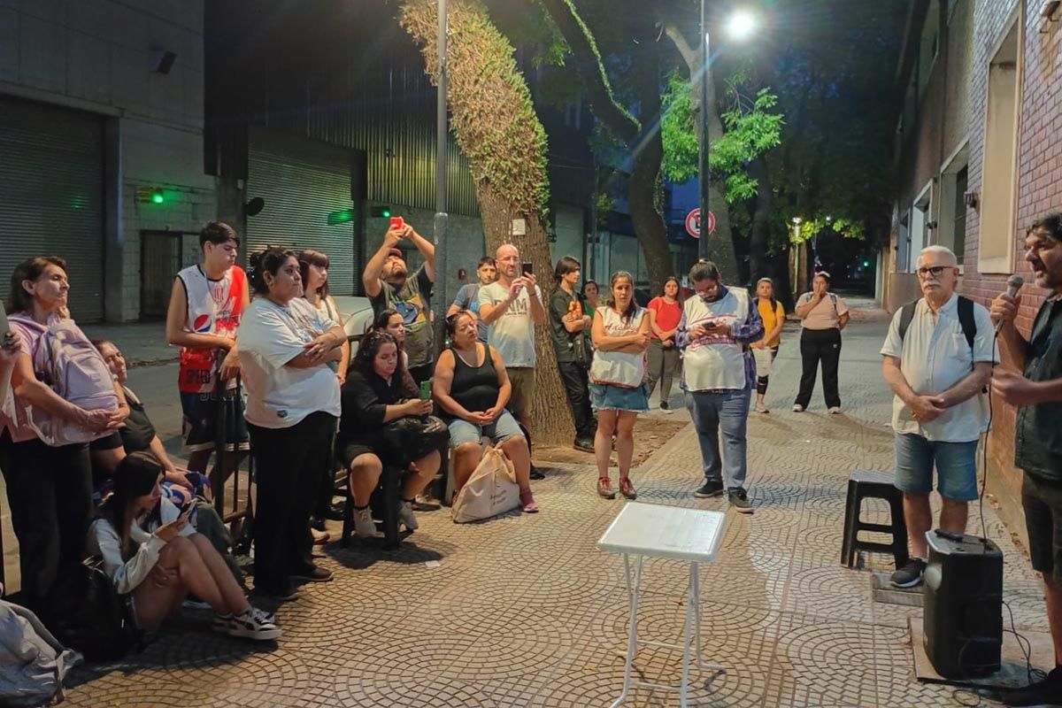 La comunidad educativa se organiza para frenar el desmantelamiento de los bachilleratos populares porteños