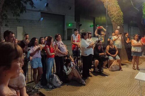 La comunidad educativa se organiza para frenar el desmantelamiento de los bachilleratos populares porteños