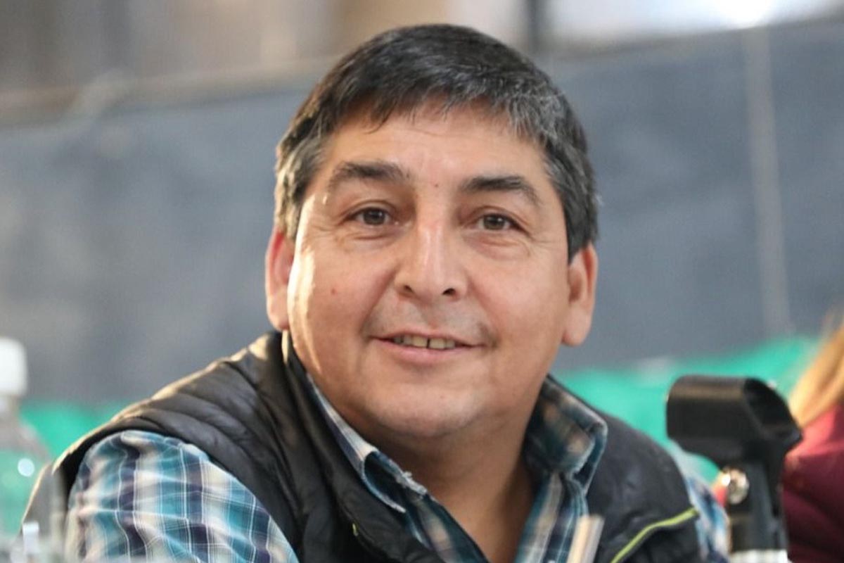 Carlos E. Quintriqueo