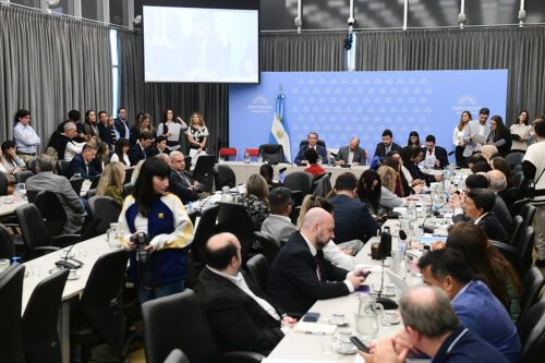De la Ley hojarasca a la emergencia pyme: oficialismo y oposición disputan la agenda en Diputados