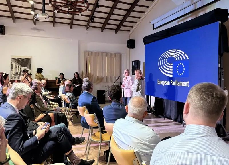 La MAA alertó sobre las consecuencias del Acuerdo Mercosur-UE y recibió a un grupo de eurodiputadas