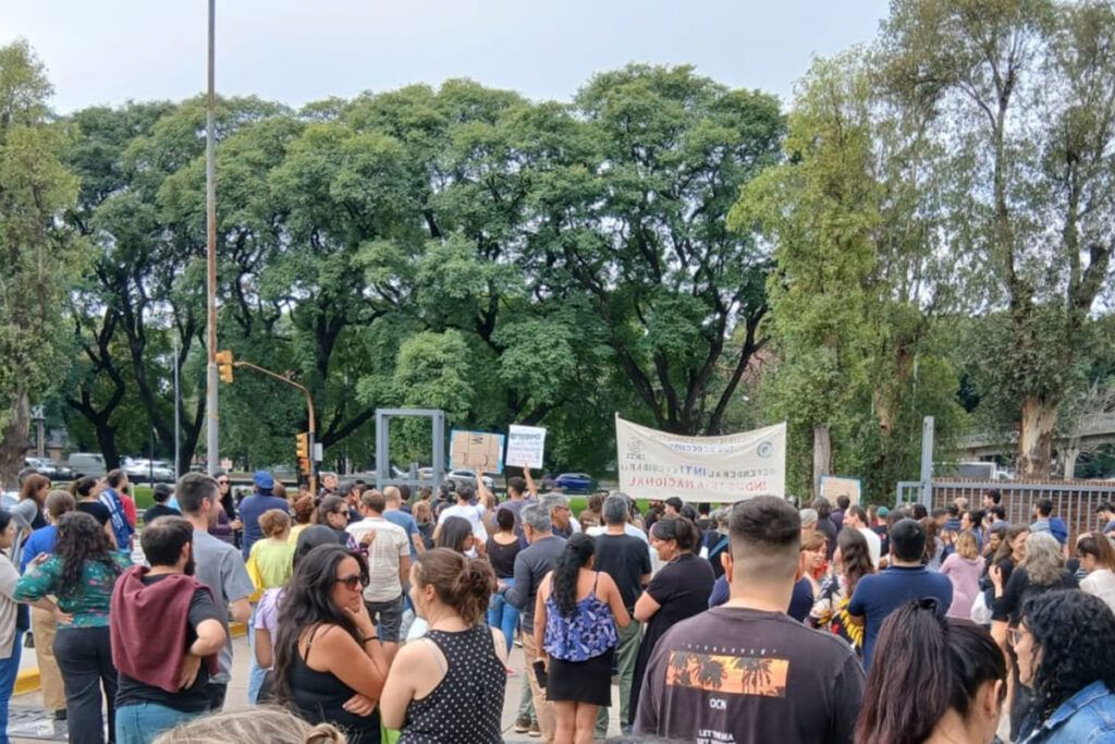 Anunciaron 1400 despidos en el INTI y los trabajadores realizarán una asamblea