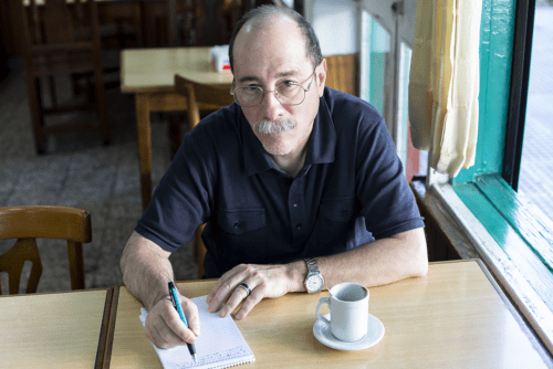 Juan Alonso presenta su libro sobre el caso $Libra: “Hay testimonios sobre aprietes realizados por agentes de EE UU”