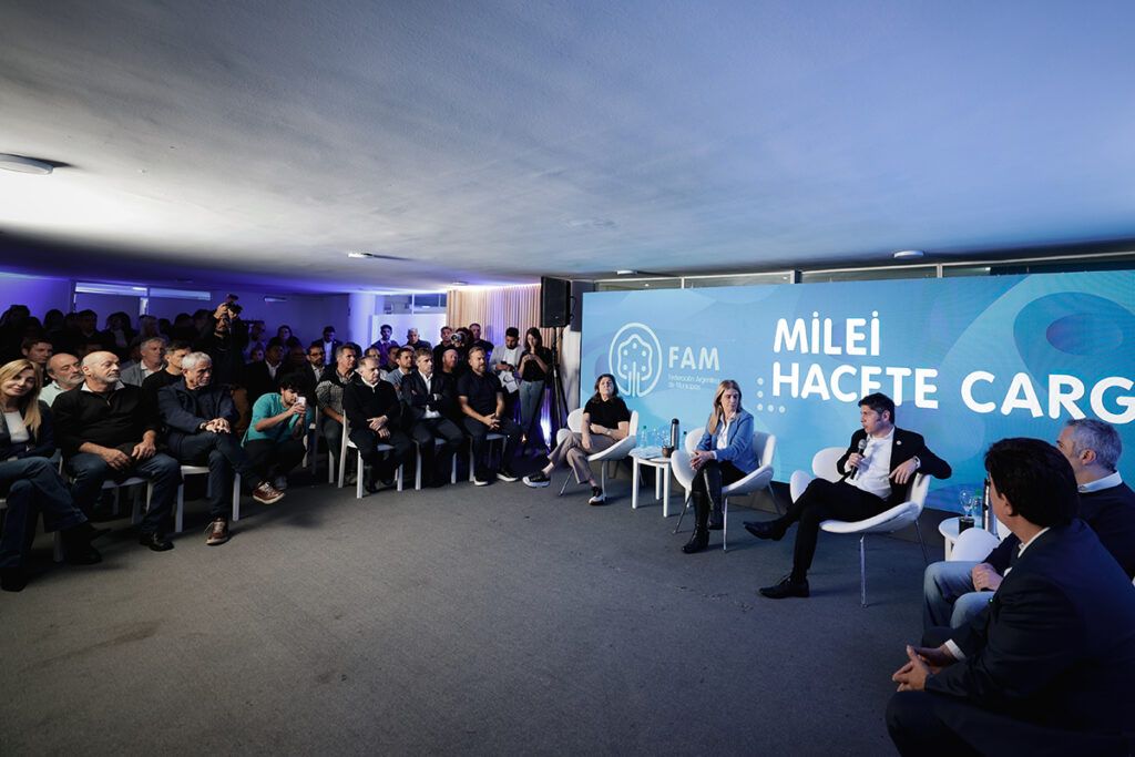 “Milei, hacete cargo”: intendentes y ministros de Kicillof reclamaron a Nación que pague los fondos para alimentos