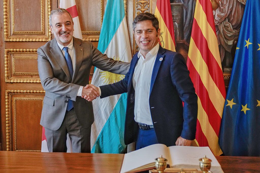 Kicillof en España: encuentro con Gustavo Petro, reunión con el alcalde de Barcelona y críticas a Milei