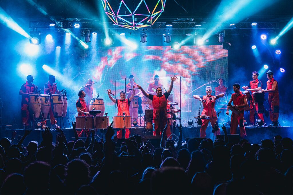 La Bomba de Tiempo festeja 20 años de ritual y refugio colectivo