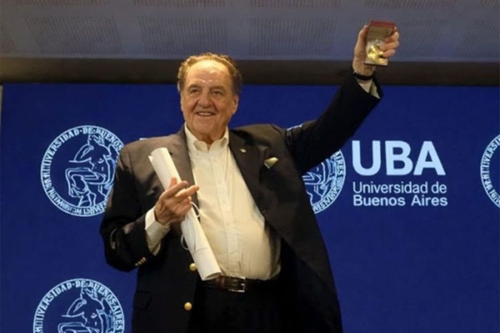 La UBA reconoció a Carlos Heller como Doctor Honoris Causa