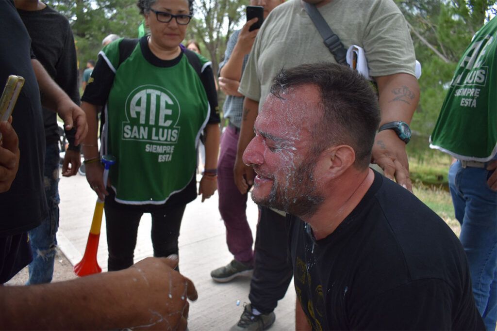 Brutal represión a estatales en San Luis: “Hay numerosos trabajadores y dirigentes heridos”, denunció ATE