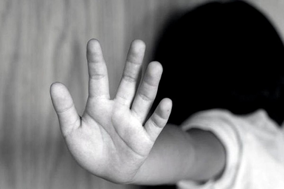 Cruce de acusaciones por presuntos «informes falsos» en causas de abuso de menores y violencia intrafamiliar