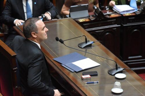 Adorni se defendió de las denuncias sobre su patrimonio en el Congreso: «No cometí ningún delito»
