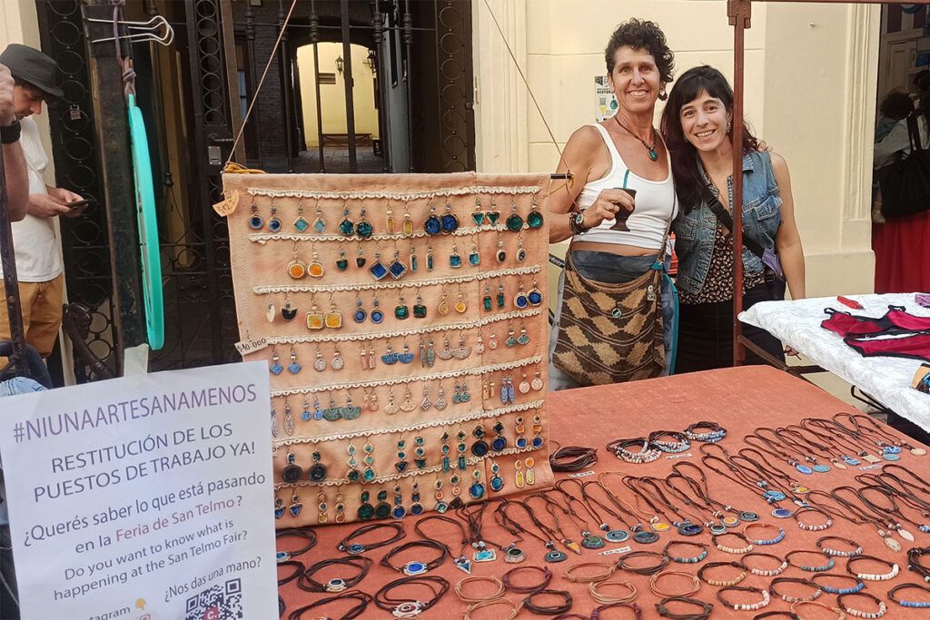 El 700: el sector de la Feria de San Telmo que lucha contra el ataque del Gobierno de la Ciudad