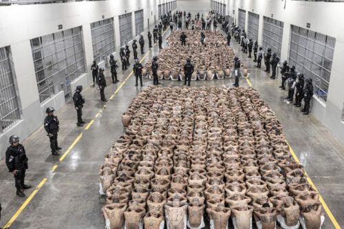 El tenebroso modelo Bukele no sólo se consolida sino que se expande por la región