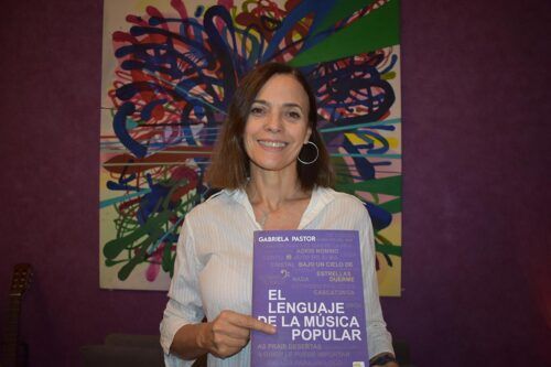 «El lenguaje de la música popular»: el libro de Gabriela Pastor que se puede leer y también escuchar
