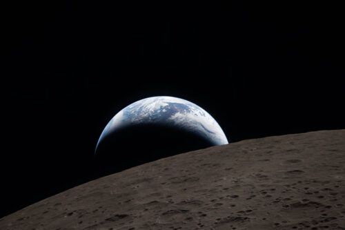 El Artemis II capturó imágenes inéditas del lado oscuro de la Luna