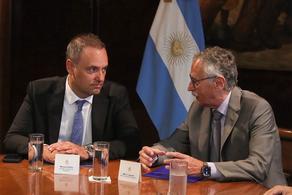 PAMI, vacunas y más ajuste: el foco vuelve sobre el ministro Lugones