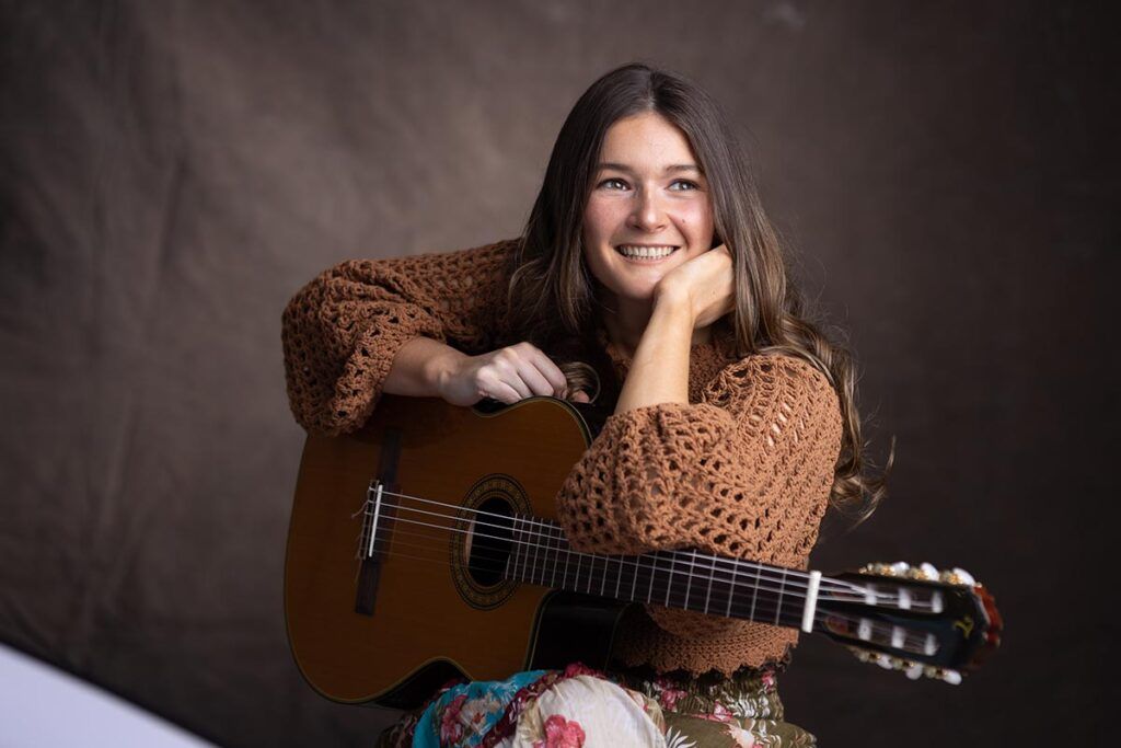 Maggie Cullen: “Más allá de cantar, busco llevar alegría y compañía a la gente”