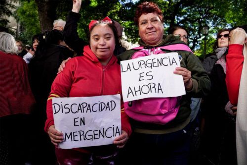 «Riesgo inminente»: el fallo de un juez para que PAMI y el Ministerio de Salud normalicen en 72 horas los pagos por discapacidad