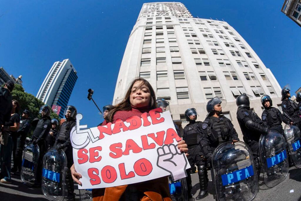 Discapacidad: organizaciones y familiares se movilizaron en todo el país en defensa de los ataques del Gobierno