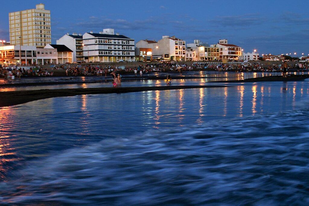 Semana Santa pasada por agua, junto al río, la laguna o el mar￼