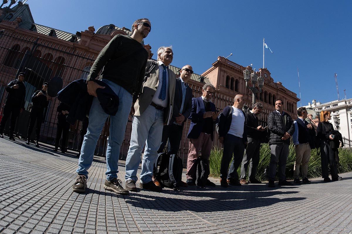 El Gobierno prohíbe el ingreso de todos los periodistas acreditados a Casa Rosada por primera vez en la historia