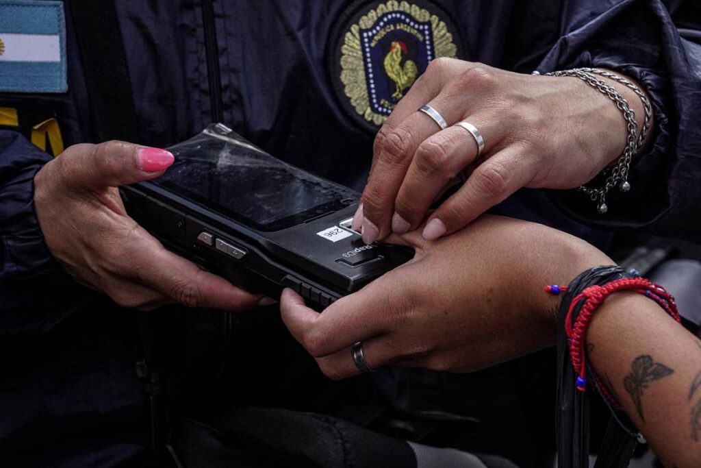 Denuncian persecución y hostigamiento xenófobo a la migración pobre