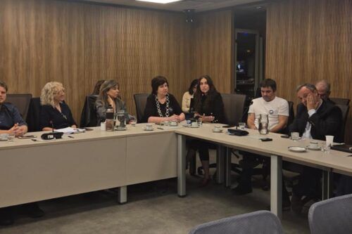 Periodistas y medios denunciaron en el Congreso una “escalada de agresiones” por parte del gobierno de Milei