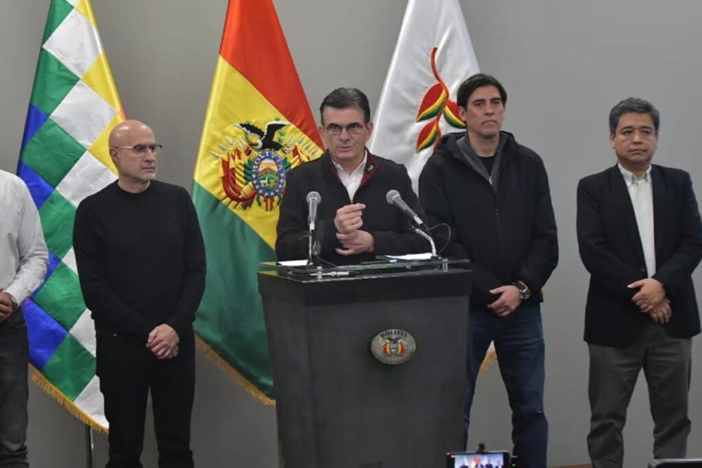 Javo Ferreira: “Bolivia es la punta de lanza de resistencia de trabajadores campesinos y pueblos indígenas”