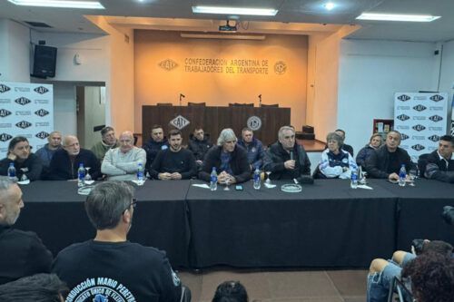 Por el maltrato a pasajeros y la crisis del sistema, declaran alerta y movilización en el transporte