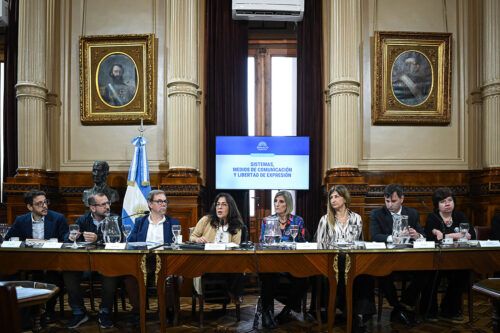 Senado reunió a medios, periodistas y organizaciones para debatir cómo resguardar la libertad de expresión