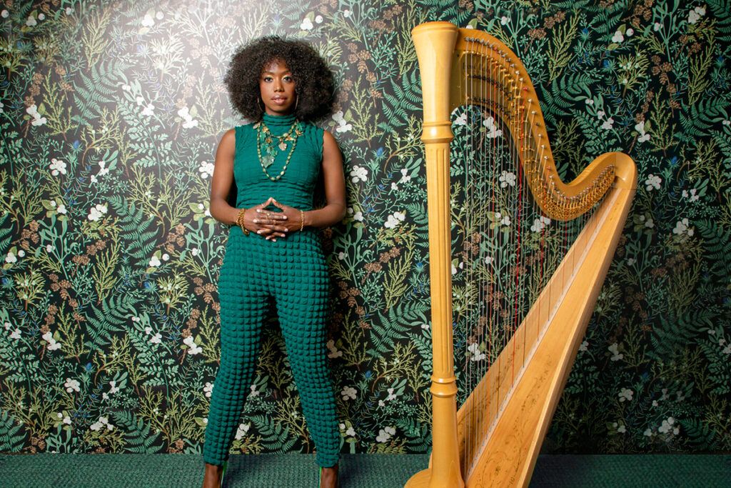 Brandee Younger: “El arpa todavía suele tratarse como un instrumento ornamental” 4 Brandee Younger: “El arpa todavía suele tratarse como un instrumento ornamental”