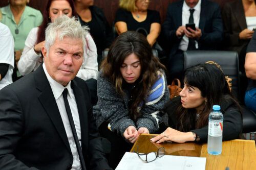 Escándalo en el juicio por la muerte de Diego: Luque mostró imágenes de la autopsia y Gianinna se descompensó
