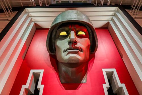 Imperativo ruso, la exposición sobre guerra y memoria que evita el grito patriótico