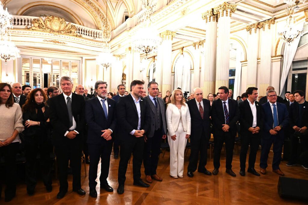 Rafael Michelini: "La izquierda debe recuperar la autoestima, ponerse de pie y estar dispuesta a luchar"