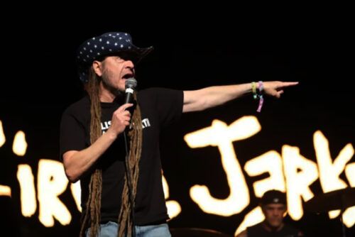 Keith Morris a seguidores de Trump en pleno show de Circle Jerks: «¿Ustedes entienden nuestras letras? La próxima vez no vengan a vernos»