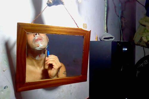 Plata o mierda: el film que muestra cómo un celular puede vencer el encierro