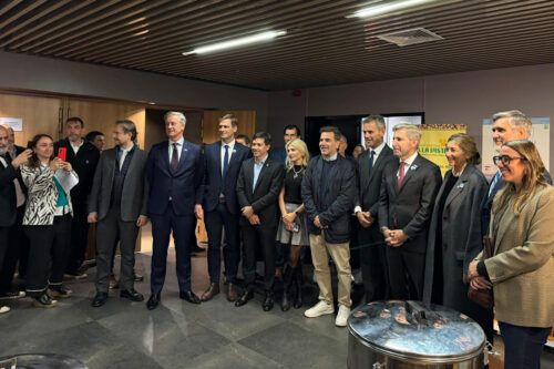En medio de la interna con Santiago Caputo,  Menem ensaya gestos hacia los aliados del PRO