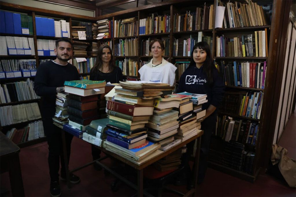 “Perdemos un docente cada dos días, no hay insumos, dar clases así es imposible”