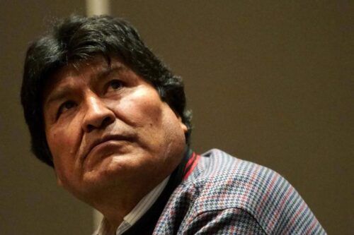 Tras casi un mes de protestas, el presidente de Bolivia apunta contra Evo Morales: “Tiene los días contados”