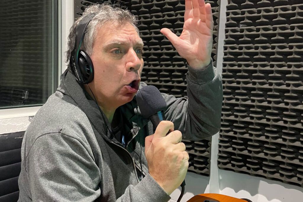 Leo Gentili: "A veces me duermo escuchando relatos de Víctor Hugo, Walter Saavedra o el Turco Wehbe" 2 Leo Gentili: "A veces me duermo escuchando relatos de Víctor Hugo, Walter Saavedra o el Turco Wehbe"