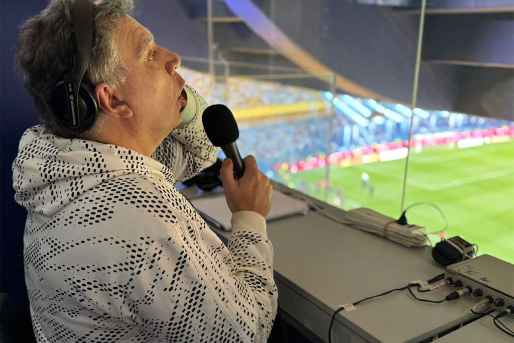 Leo Gentili: "A veces me duermo escuchando relatos de Víctor Hugo, Walter Saavedra o el Turco Wehbe" 1 Leo Gentili: "A veces me duermo escuchando relatos de Víctor Hugo, Walter Saavedra o el Turco Wehbe"