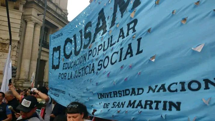 Exdetenidos marcharon por las universidades y defendieron la educación en cárceles