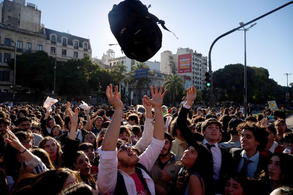 La Plaza universitaria habló: "La libertad no empieza por el mercado, empieza por el aula"