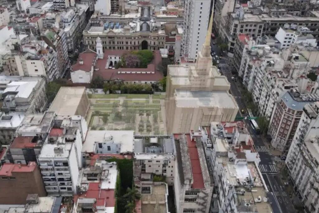 Quién sostiene la construcción de la torre mormona que pone en riesgo un monasterio porteño de 300 años 3 Quién sostiene la construcción de la torre mormona que pone en riesgo un monasterio porteño de 300 años