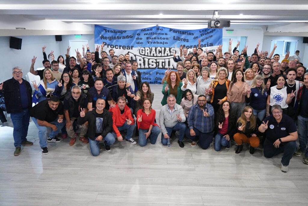 El PJ reunió a dirigentes sindicales para debatir la situación social y reclamar por la libertad de Cristina 2 El PJ reunió a dirigentes sindicales para debatir la situación social y reclamar por la libertad de Cristina