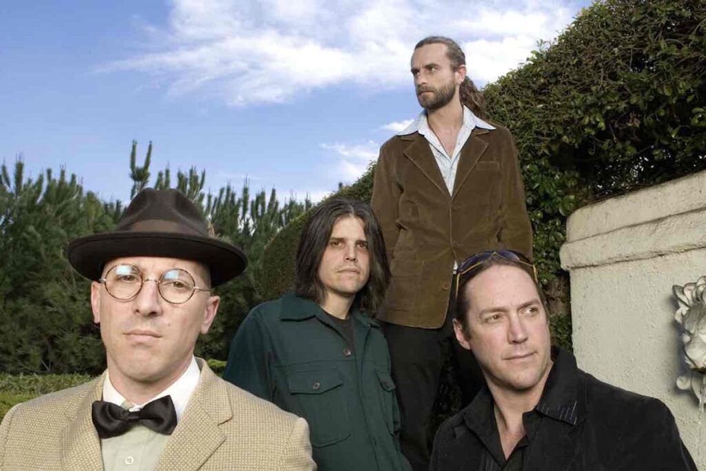 "10,000 Days": a 20 años del disco de Tool que desafió hasta a sus propios fans y crece de escucha a escucha 2 "10,000 Days": a 20 años del disco de Tool que desafió hasta a sus propios fans y crece de escucha a escucha
