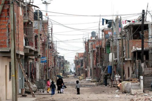 Barrios populares: nueve de cada diez viviendas tienen déficit habitacional