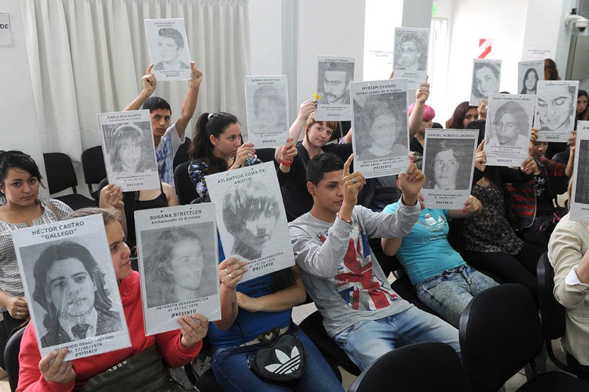 Llega a juicio una denuncia de Nora Cortiñas investigada por estudiantes secundarios
