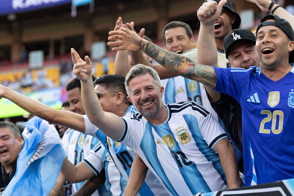 Argentina va por otra victoria ante Austria en el día más maradoniano del Mundial 2 Argentina va por otra victoria ante Austria en el día más maradoniano del Mundial