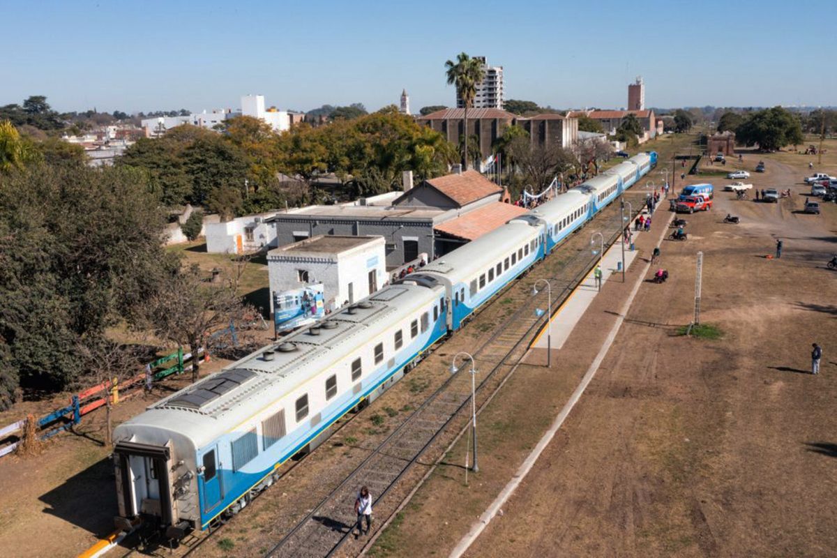 Tras la clausura del tren, rematarán terrenos de la estación Cañada de Gómez
