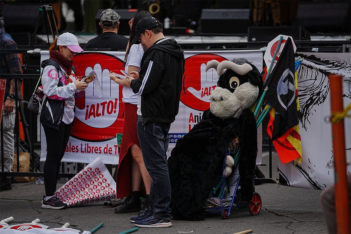 El balotaje llega a una Colombia muy polarizada entre la ultraderecha y el continuismo